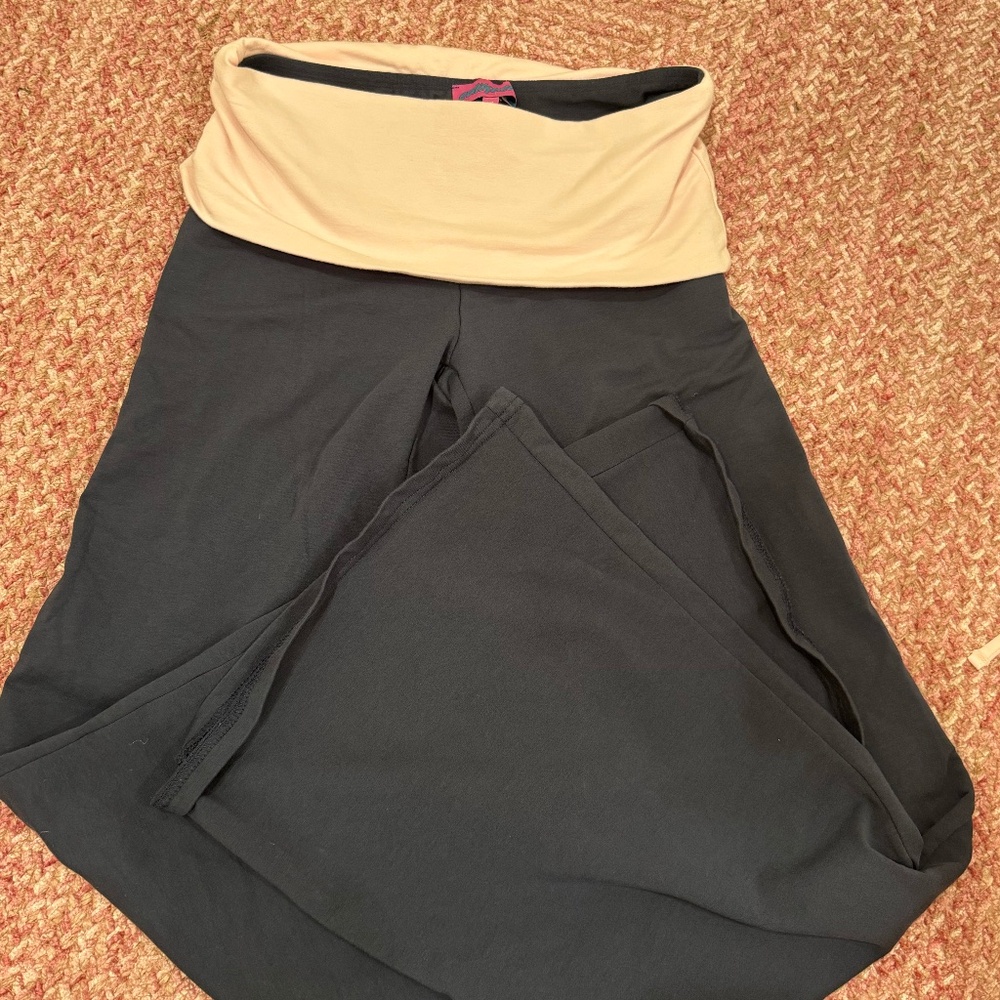 edikted 2 toned foldover pants